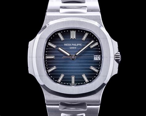 patek philippe nautilus jumbo.